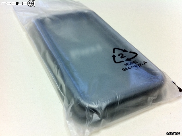 [10/10更新] Apple iPhone 4 Bumper - Black 蘋果官方保護套(代申請台灣網友已截止！)