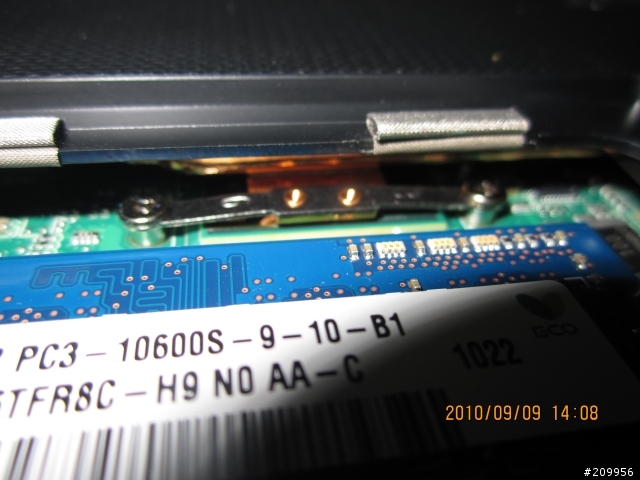 華碩新機小筆電1215N搭載D525雙核ION2顯示BT3.0開箱測試