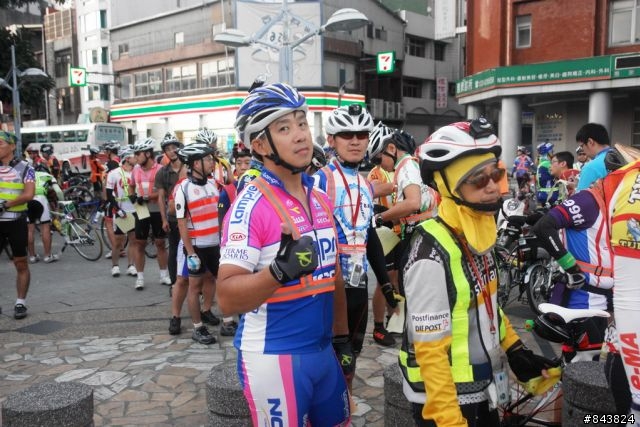 桃竹苗  .瘋200K 開小藍車.隨意拍  YA!!  S1