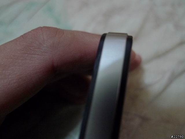 中華電信贈送的iPhone4保護殼..