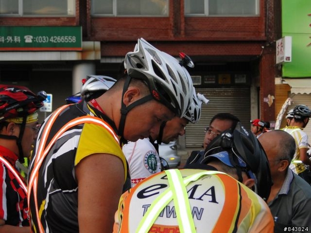 桃竹苗 .瘋200K 開小藍車.隨意拍 YA!! S3-1