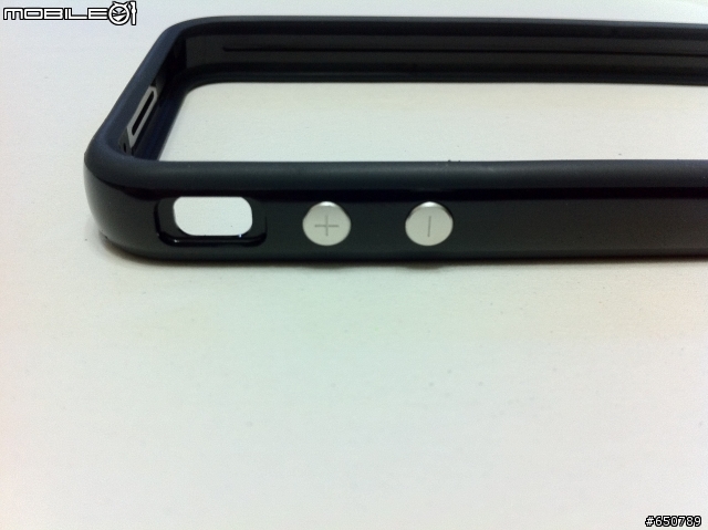 [10/10更新] Apple iPhone 4 Bumper - Black 蘋果官方保護套(代申請台灣網友已截止！)