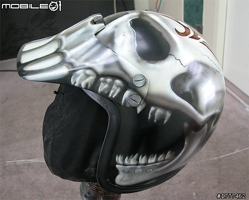 安全帽噴槍彩繪<img src="http://attach.mobile01.com/attach/201009/mobile01-88a43aa817c6b4f84eb7cd201fc3a41c.