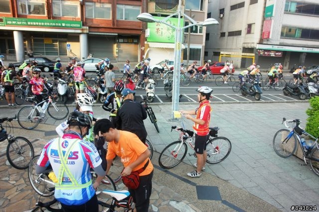 桃竹苗  .瘋200K 開小藍車.隨意拍  YA!!  S1