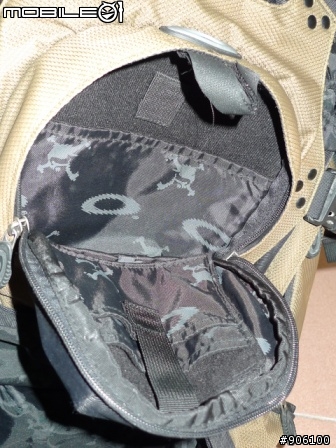 [遲來的分享]Oakley snow pack，一起來分享你的機能性背包