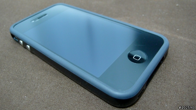 iPhone 4 + 保護殼 + 螢幕保護貼 (9/10 更新Apple原廠bumper)