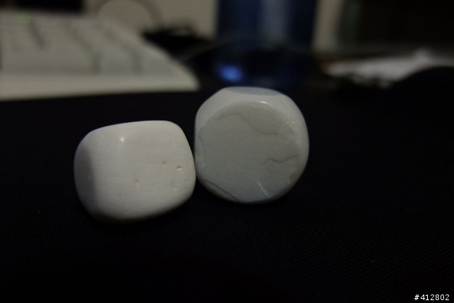 請問有人知道這是什麼嗎？淨水用的物體