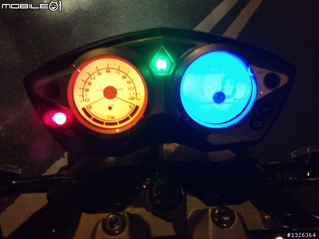 [開箱] Quannon Naked 150 亮藍版