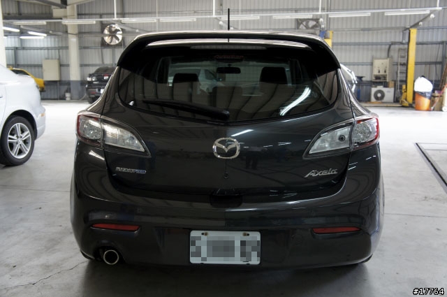 『正港過海』Mazda axela 前保導流板