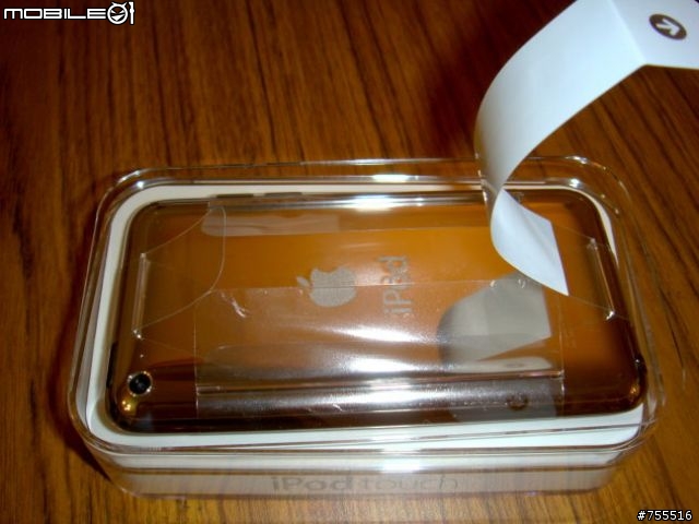 [開箱]我的港版ipod touch 4 32GB 同場加映ipod4 iphone4 iphone3GS比較
