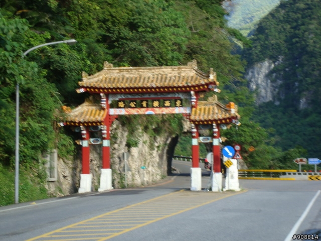 慶祝生日, 暫時拋開2010環西大賽, 自己和連襟跑去2天1夜的中台灣橫貫高山挑戰