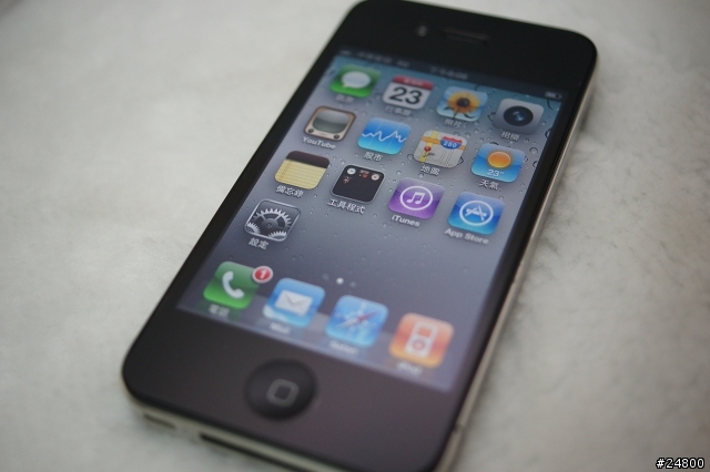 [開箱分享] iPhone 4 入手開箱 +現場購機測試小小心得~