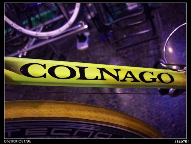 91年ariostea COLNAGO車隊版塗裝(這是公路車區入內請只討論腳踏車別討論我照相的品質)謝謝