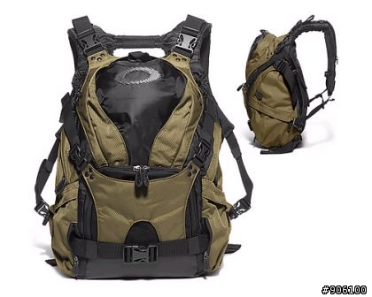 [遲來的分享]Oakley snow pack，一起來分享你的機能性背包