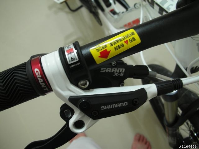 這台車沒人開過箱...趕快搶第一手...窮人的買便當車!!