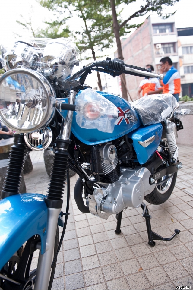 SYM 新車 野狼傳奇R125 150寬胎版正式登場，同場加映金發財125