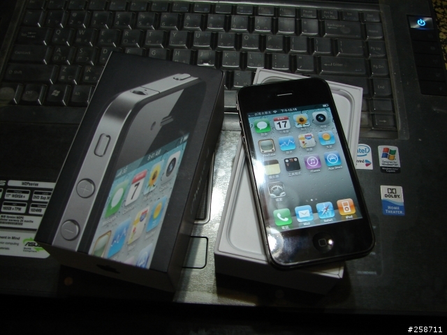 [簡單開箱] iPhone 4 32G 小小分享