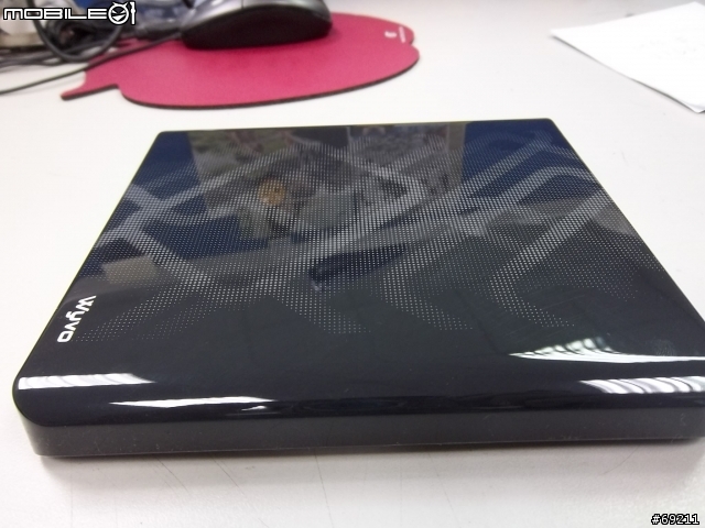 Wyvo SAF-588S 優雅型外接式燒錄機開箱