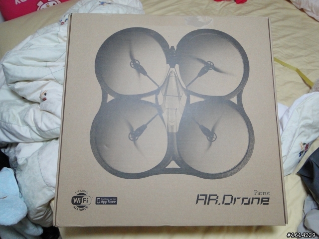 Parrot AR.Drone 開箱與飛行影片