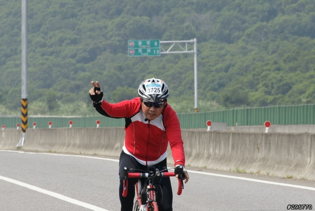 99/10/02(六) NS西濱400K/200K上午09:00~09:50 北上白沙屯派出所前的照片