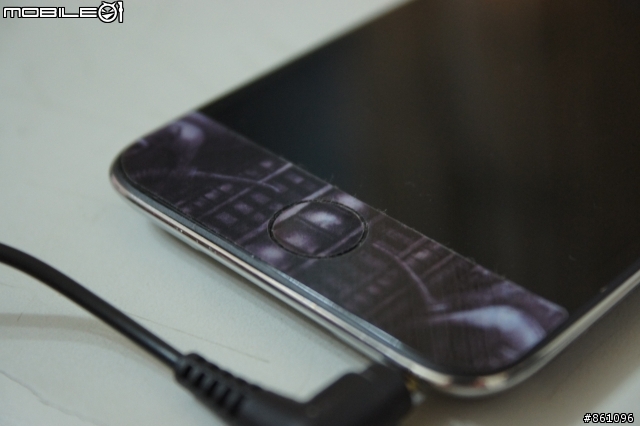 [分享] GelaSkins for iPod Touch 4