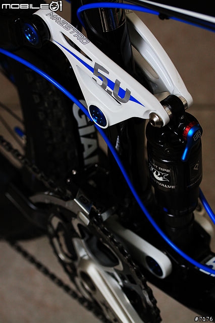 2011 GIANT Trance X2 開箱文 （圖多）2010/12/16 新增爆亮頭燈！2011/03/19 新增GARMIN EDGE 800!
