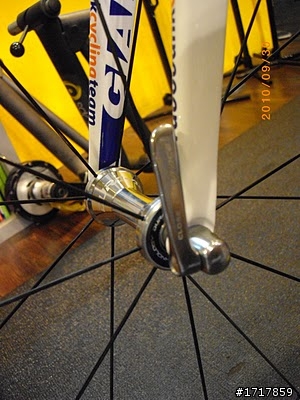 [開箱分享文] 2011 Giant TCR Adv SL Rabobank ISP，有興趣的人請參考