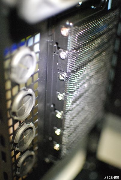 [開箱]NZXT Tempest Evo(超暴風)機殼
