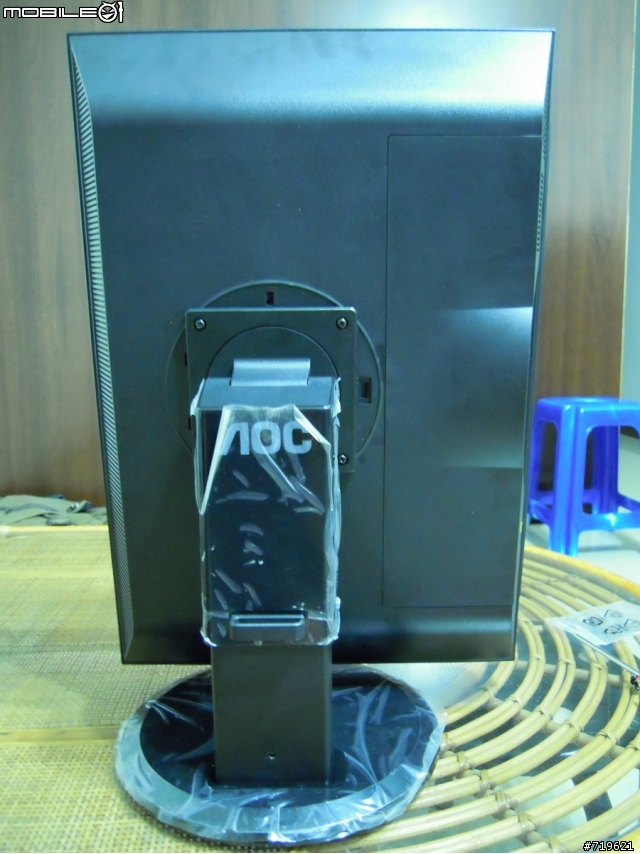 【AOC螢幕可旋轉支架HA24與ASUS螢幕之亂入組合】---當A舒細(ASUS)遇上A歐細(AOC)等於??