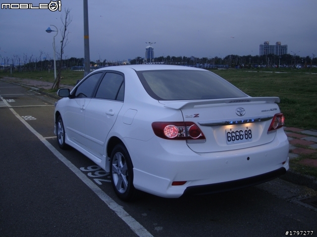 人生第一部新車New ALTIS 2.0 Z照片分享