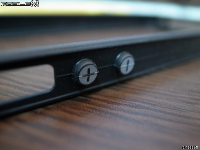 [分享] Reventon Yellow NEO HYBRID EX Series for iPhone 4