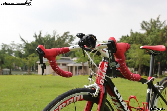 超級進化 2011 Giant TCR ADVANCED 3
