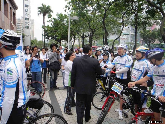 藍色車隊20111003出發環島…[看得見的希望]之瘋1000K全記錄番外篇！