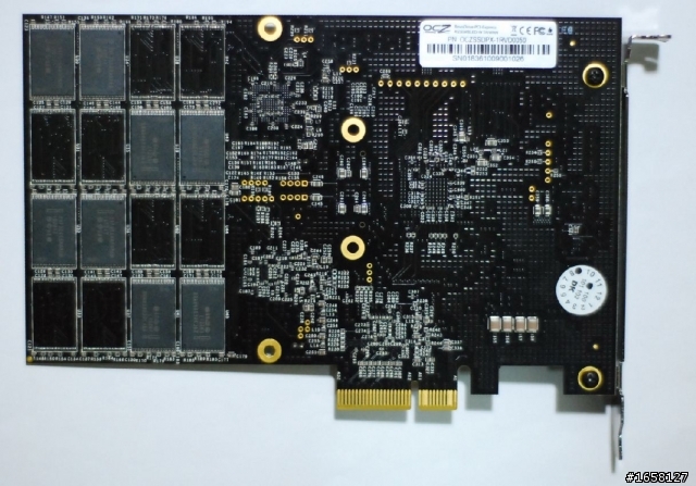 <開箱>快到連車尾燈都看不到 OCZ RevoDrive 50G PCI-E SSD
