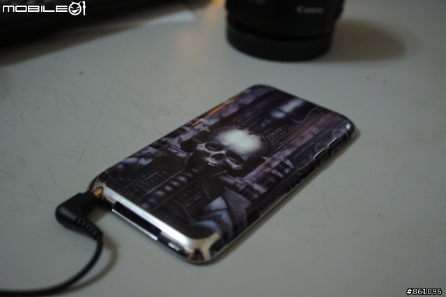 [分享] GelaSkins for iPod Touch 4