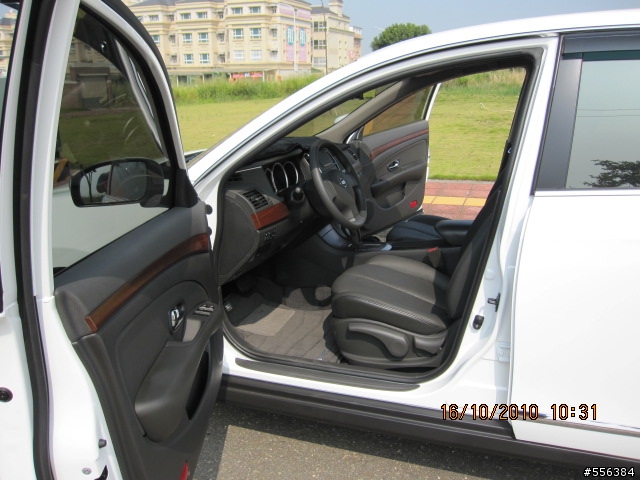 [圖多]人生第一輛車2010 Bluebird sylphy小白飛開箱囉!