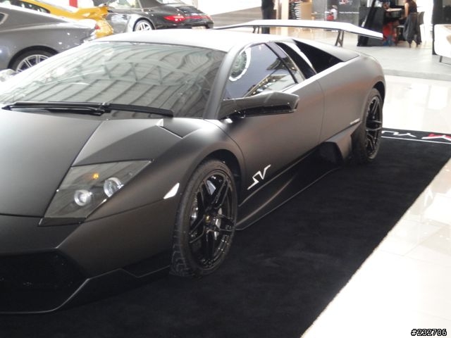 Lamborghini/法拉利/賓利/保時捷.....泰國有錢人真是恐怖喔
