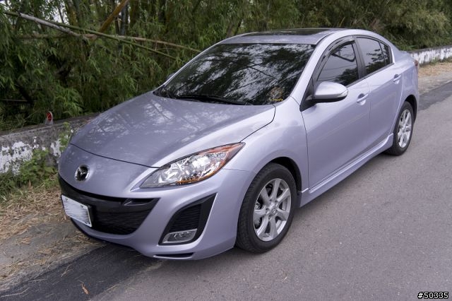 [開箱] New Mazda 3~終於輪到我開箱了