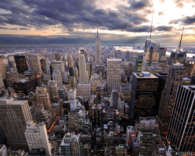 找一個 整面牆的 new york 畫