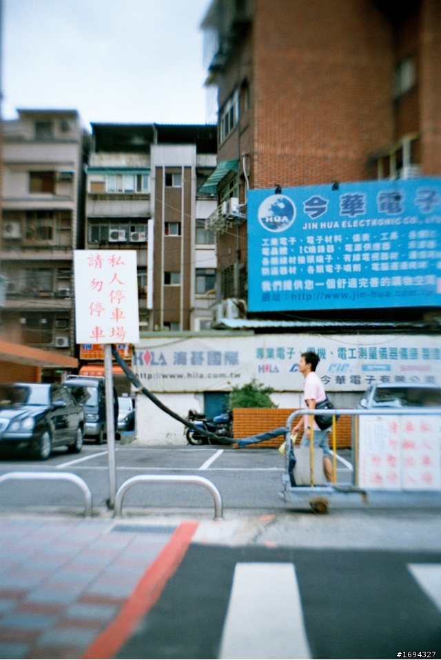 大人的科學   雙眼相機   第一捲底片