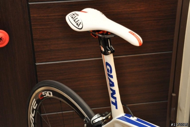 [開箱](10/14更新) 2011 GIANT ADVANCED SL RABOBANK ISP