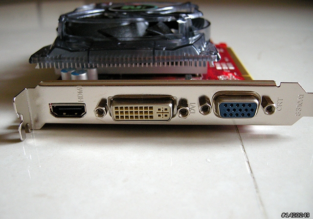 兩岸混種的桌上型電腦組裝與效能小測分享
