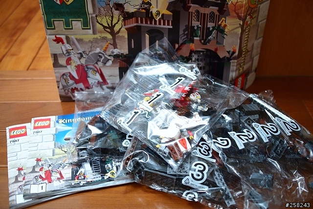 【西西分享】LEGO樂高-Kingdoms系列 監獄塔營救行動