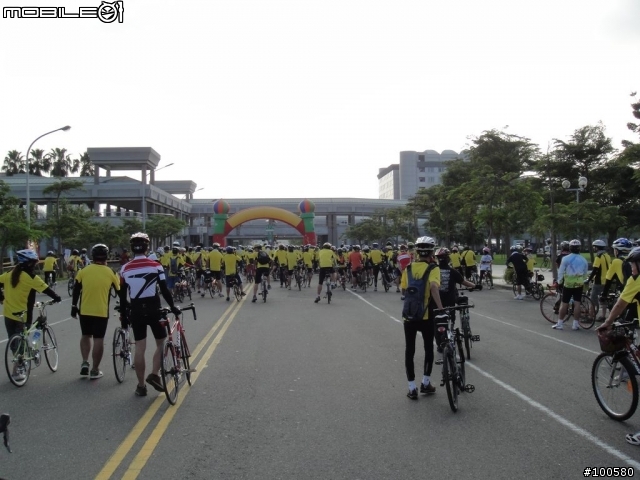 2010-10-2  台南市100K單車成年禮(圖多)