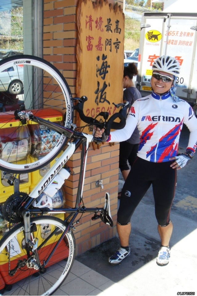 DC車隊...10/17硬要上武嶺之第一次果然很痛