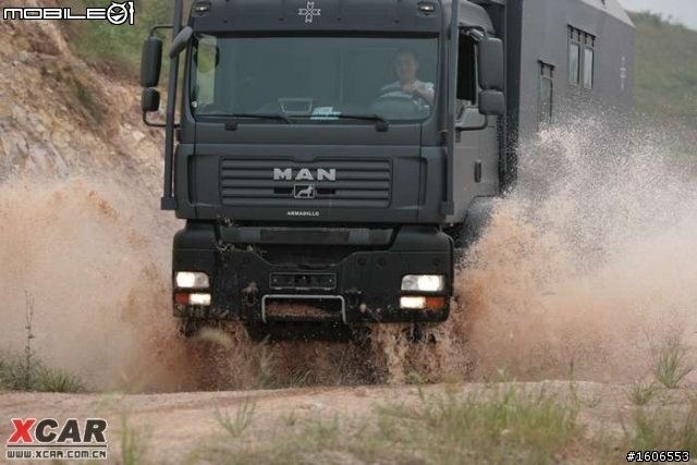 此帖必火：對岸的德國man和VOLVO露營車