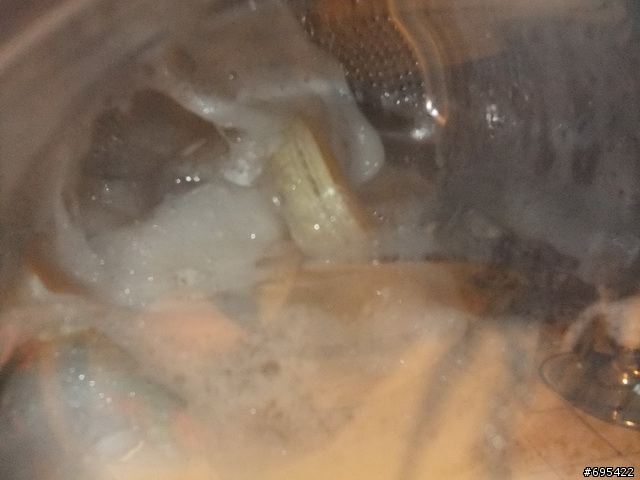 [開箱趴吐玩很大]~LG洗脫烘蒸氣加烘鞋之老婆不在回娘家~直接丟鞋進去洗XD
