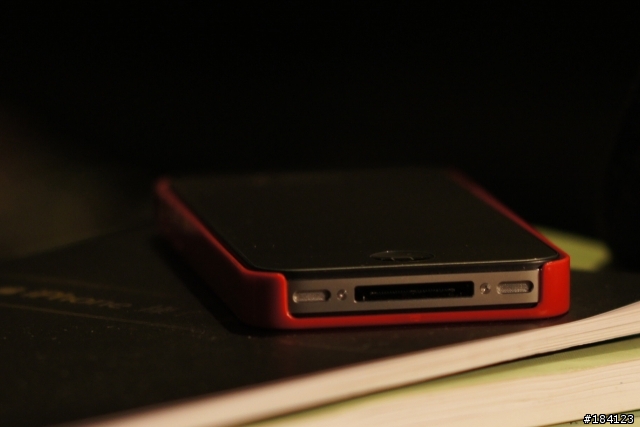 iPhone 4 癲癇發作變跳蛋＋法拉利控殼