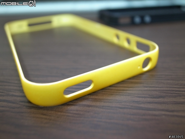 [分享] Reventon Yellow NEO HYBRID EX Series for iPhone 4
