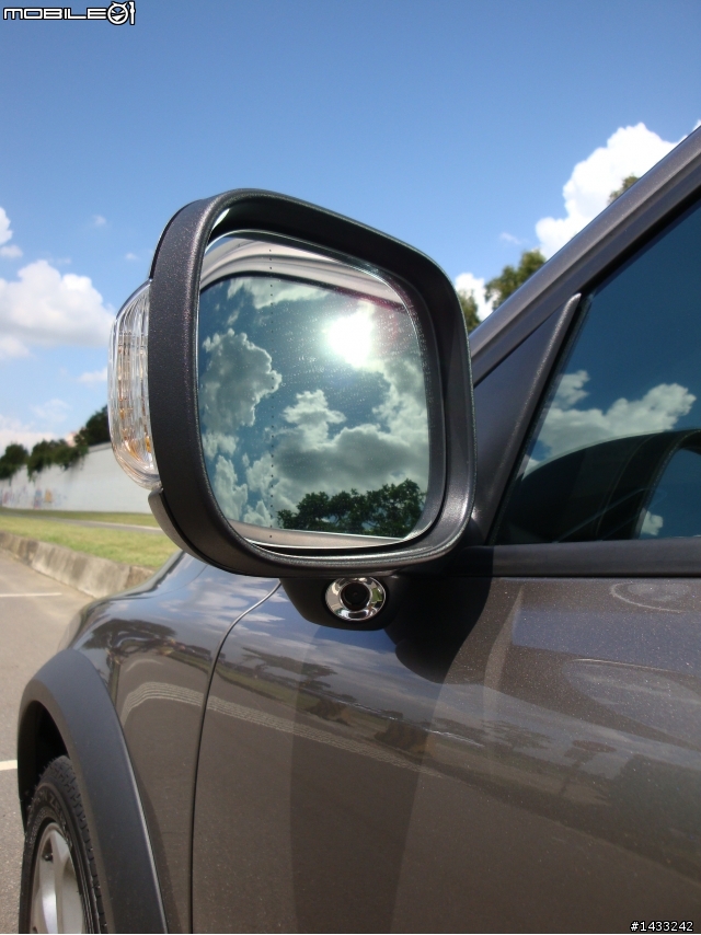 2011 XC70 海岩灰